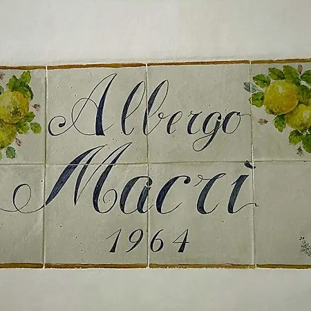Macri
