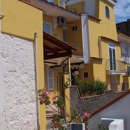 Macri 2* Ischia