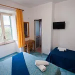 Macrì 2*